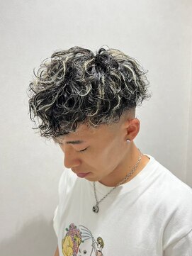 ベルクロー バイ アリープ(Bel.crow by ALEAP) 波巻きパーマ/ハイライトカラー/ブリーチデザイン