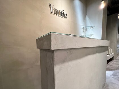 イニー(YNNIE)の写真