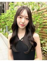 ミラリー トウキョウ(Mirareee Tokyo)&nbsp;20代30代40代◎前髪パーマ韓国風巻きくすみベージュお団子ヘア