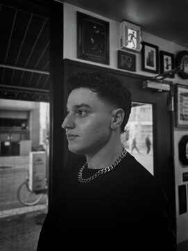 カムレイドフォーライフ(COMRADE 4 LIFE) マレットヘア　スキンフェード　担当松尾