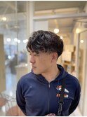 20代30代40代◎スーツ刈り上げ短髪ツーブロックパーマスタイル