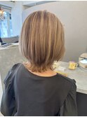 【軽やか×艶感】明るめカラーのレイヤーボブ