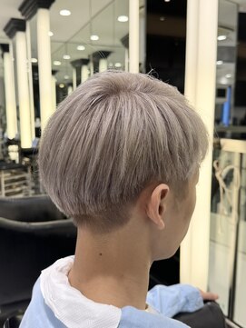 エアー 銀座タワー(AIR) メンズカット/ダブルカラー/ブリーチ/ハイトーンカラー