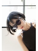 韓国風巻きのフェザーショートくすみベージュ