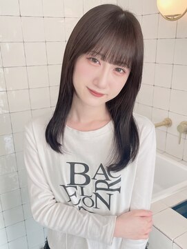 フウ(fuh) ダークグレー/グレーカラー/透明感カラー/レイヤーカット