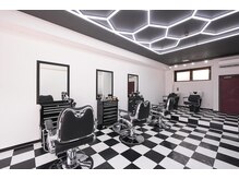 キングコング バーバーショップ バイ アルバレス(KING KONG BARBERSHOP by ALVAREZ)