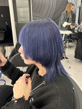 ブルニール 心斎橋(BLEUNIR) ミディアムウルフ+ネイビーブルーカラー メンズハイトーン
