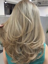 メリー オオサカ(Merly Osaka)&nbsp;レイヤーカット