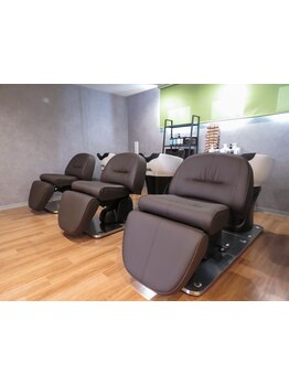 Hii Plain Parkのヘッドスパで、リラックスしながら心と体を癒す特別な時間を提供します。