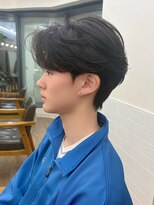 ネオリーブ クーロ メゾン 横浜(Neolive curro Maison)&nbsp;韓国マッシュ　センターパートフェザーパーマ　MEN’S HAIR