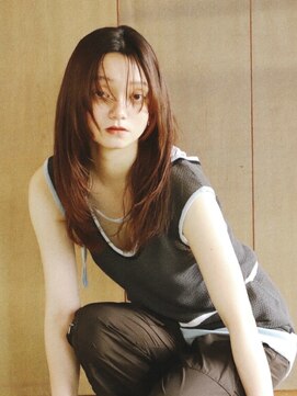 バーノン(VERNON) VEIL FLAME LONG wearing Ritsuko Karita【VERNON】058-262-3611