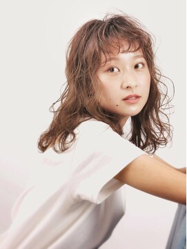 ミスト(mist) 【 mist 】シースルー × ゆるふわミディ（金沢文庫/金沢八景）