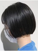 ぱつんとボブ切りっぱなしボブ顎ラインボブ艶感カラー就活カラー