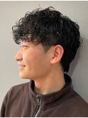 【20・30代に人気】パーマ×ツーブロックスタイル