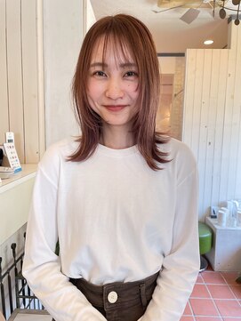 リタ(Lita.) ネオウルフ レイヤーカット 透明感 ニュアンスカラー 小顔カット