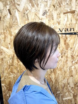 ヴァンガード(Vanguard) ふんわりひし形ショートボブ