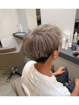 メンズバイココテラス 豊中(men's by cocoterace) ハイトーン/ブリーチ/メンズカット/シルバーカラー