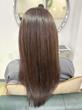 ビィーワンイースト(Be 1 EAST) セミロングカット