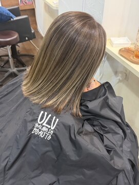ウル(Ulu) 30～40代女性にオススメ♪白髪ぼかしバレイヤージュ