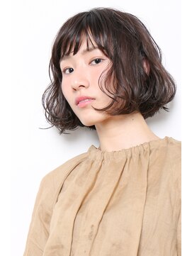 オッジ 西新店(Oggi) ゆるウェーブで柔らかボブ