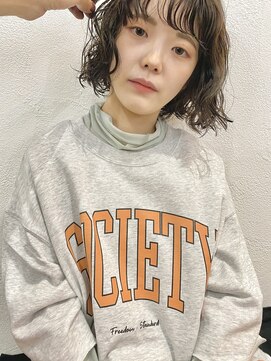 ユエ(Yue) クシャッとボブ