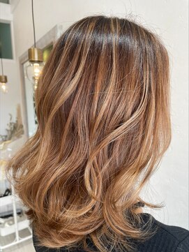 フェリーチェ(felice) 白髪ぼかしハイライト◎