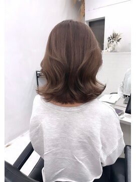 アディション 新宿(ADITION) ヘーゼルブラウン【新宿代々木】