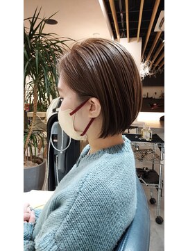 キレイコムデュース(Deuce) パツッとミニボブ