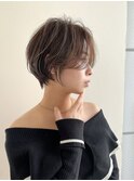 大人かわいいくびれショート