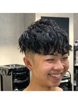 ニューオールド 三軒茶屋(NEW OLD) スペインカールxフェード