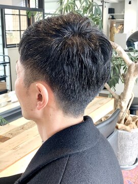 ファイブシーン アオヤマ(5SCENE AOYAMA) ビジネスヘア就活ヘアツーブロック刈り上げフェードメンズ