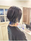 ショートウルフ×インナーカラーブルー