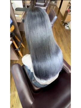 グリームバイフォルテ 藤枝(gream by FORTE) 髪質改善/ツヤ髪/縮毛矯正/ストレート/ブルーブラック/美髪