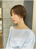 前下がりショートハンサムショート前髪あり