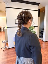 スリーバイザサロン(THREE by the salon)&nbsp;編みおろしポニー