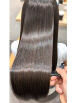 サロウィン 広島(SALOWIN)&nbsp;美髪ストレートイメチェン髪質改善暗めカラーフェミニンロング