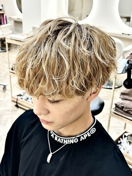 ボンドストーリールミエール(Bond Story lumiere) 名古屋/メンズカット/メンズパーマ/眉毛/ツイストスパイラル