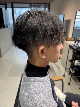 イズ(iss) 緩めパーマ