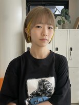 エイチ(811)&nbsp;成人式ハイライトカラーマッシュショートロングヘアグレージュ