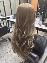 パヌポン(PANUPON)&nbsp;ベージュハイライトケアブリーチダブルカラーバレイヤージュ