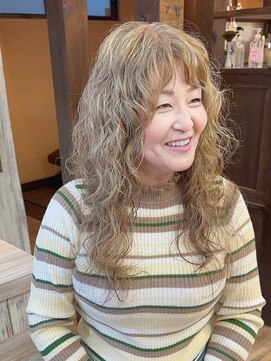 モアムー(Moremuu) 【長尾】ハードパーマ