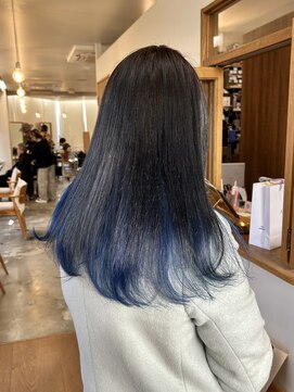 黒髪インナカラーアッシュネイビー暗めカラー