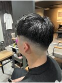 刈り上げセンターパート/波巻きツイストスパイラル/柏