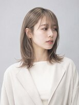 トリニティ(trinity) ブリーチダブルカラー グレージュ シースルーバング 外ハネ