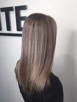 モーション 新宿(motion)&nbsp;ミルクティーハイライト