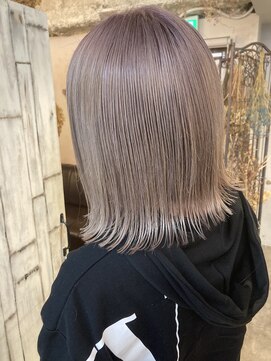 ヘアスタジオニコ(hair studio nico...) ホワイトベージュ