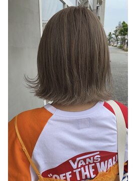 コンド(cond.) ホワイティーグレージュ♪