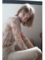 キート 本厚木(kiito) 【本厚木/本厚木駅】外ハネ/ミディアム/ミルクティーベージュ