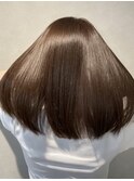 絹髪再現　美髪ストレートヘア（20代後半・くせ毛改善）