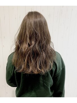 アース 元住吉店(EARTH) ミルクティーブラウン×無造作カール